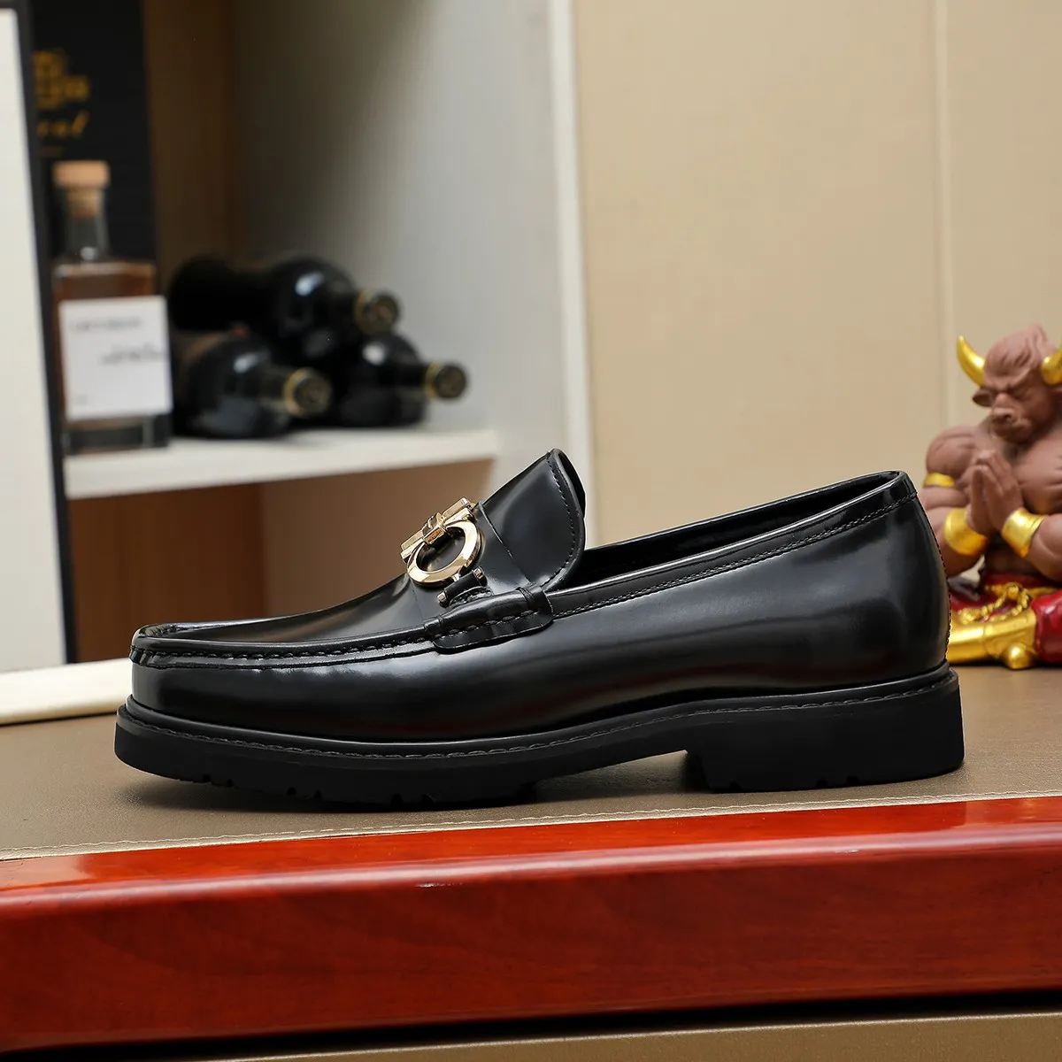 Men's shoes 💰500 Ferragamo [Ferragamo] top imported suit men's shoes 💯Original copy of the official website, product materials: selected imported embossed calfskin + luxury hardware buckle accessories ~ imported water-dyed cow 🐂 leather lining. Strong three-dimensional visual effect, original combination outsole, multiple colors available😘 Size: 38-44 (.45.46.4. Customized)